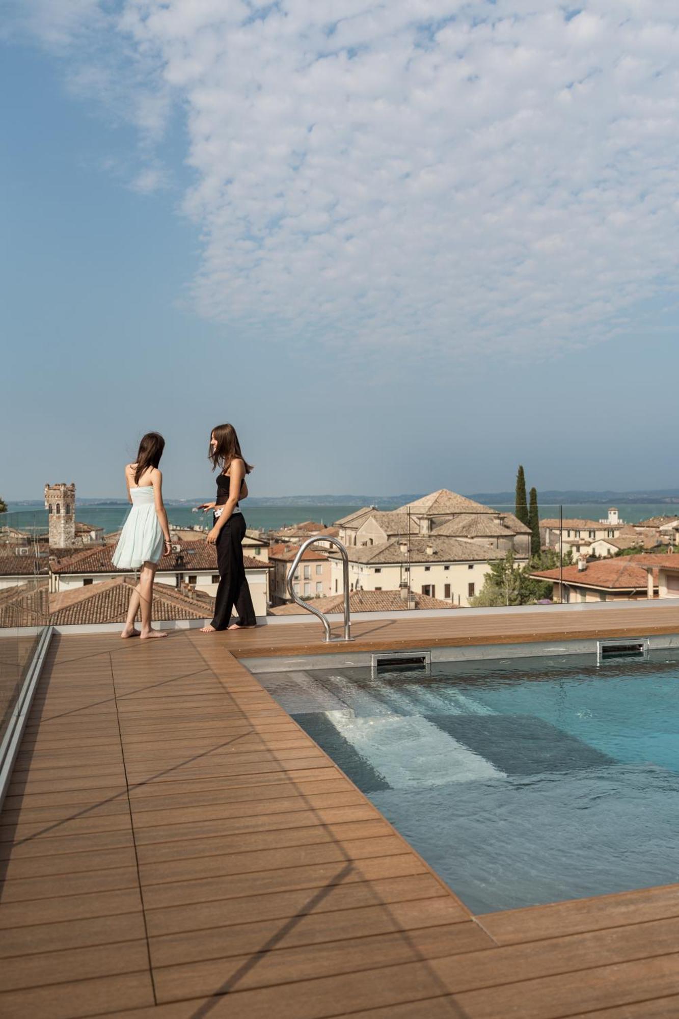 Wanderlust Hotel - Suite & Spa - Apartments & Villas - Bardolino, Lago Di Garda - Verona Exteriör bild
