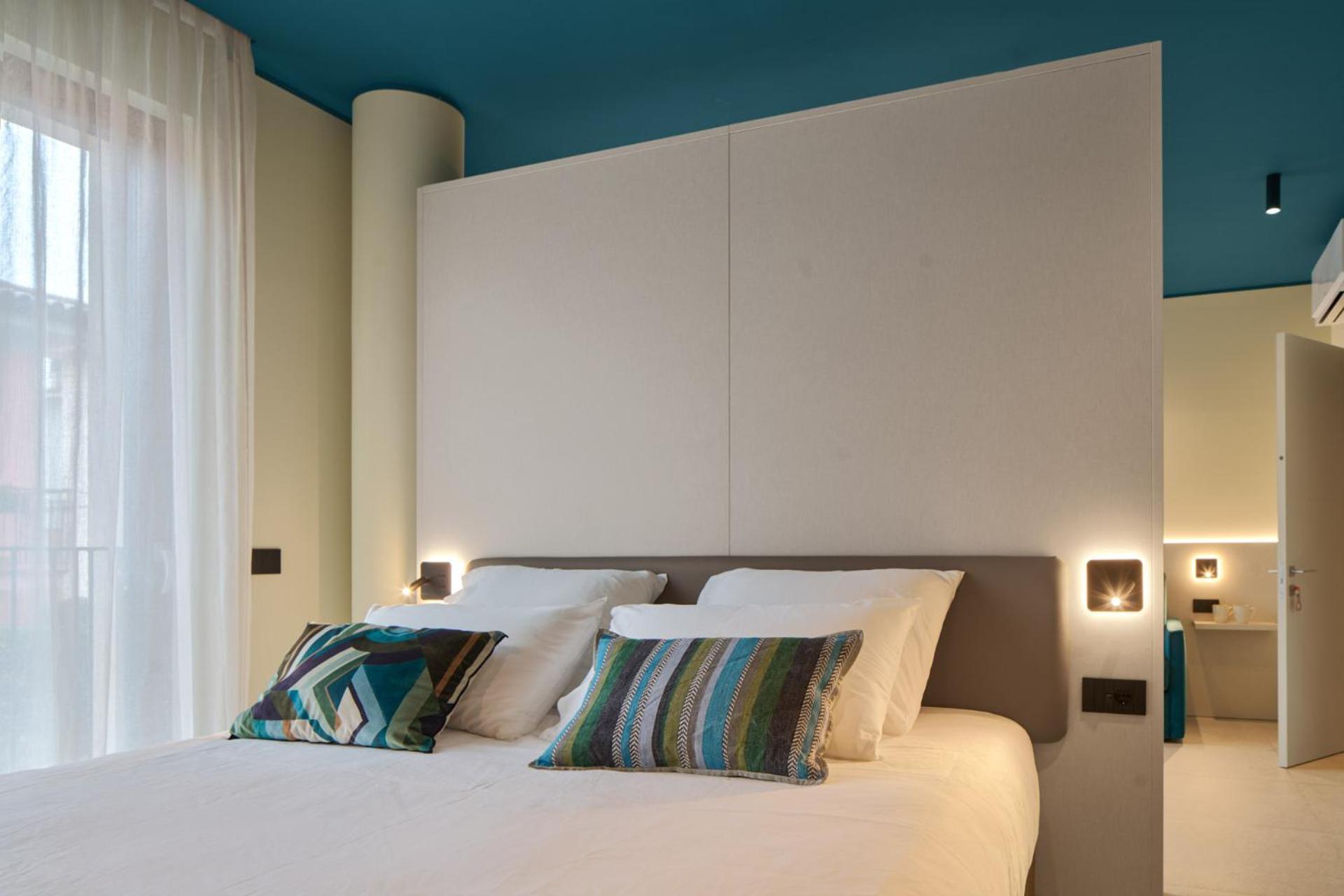 Wanderlust Hotel - Suite & Spa - Apartments & Villas - Bardolino, Lago Di Garda - Verona Exteriör bild