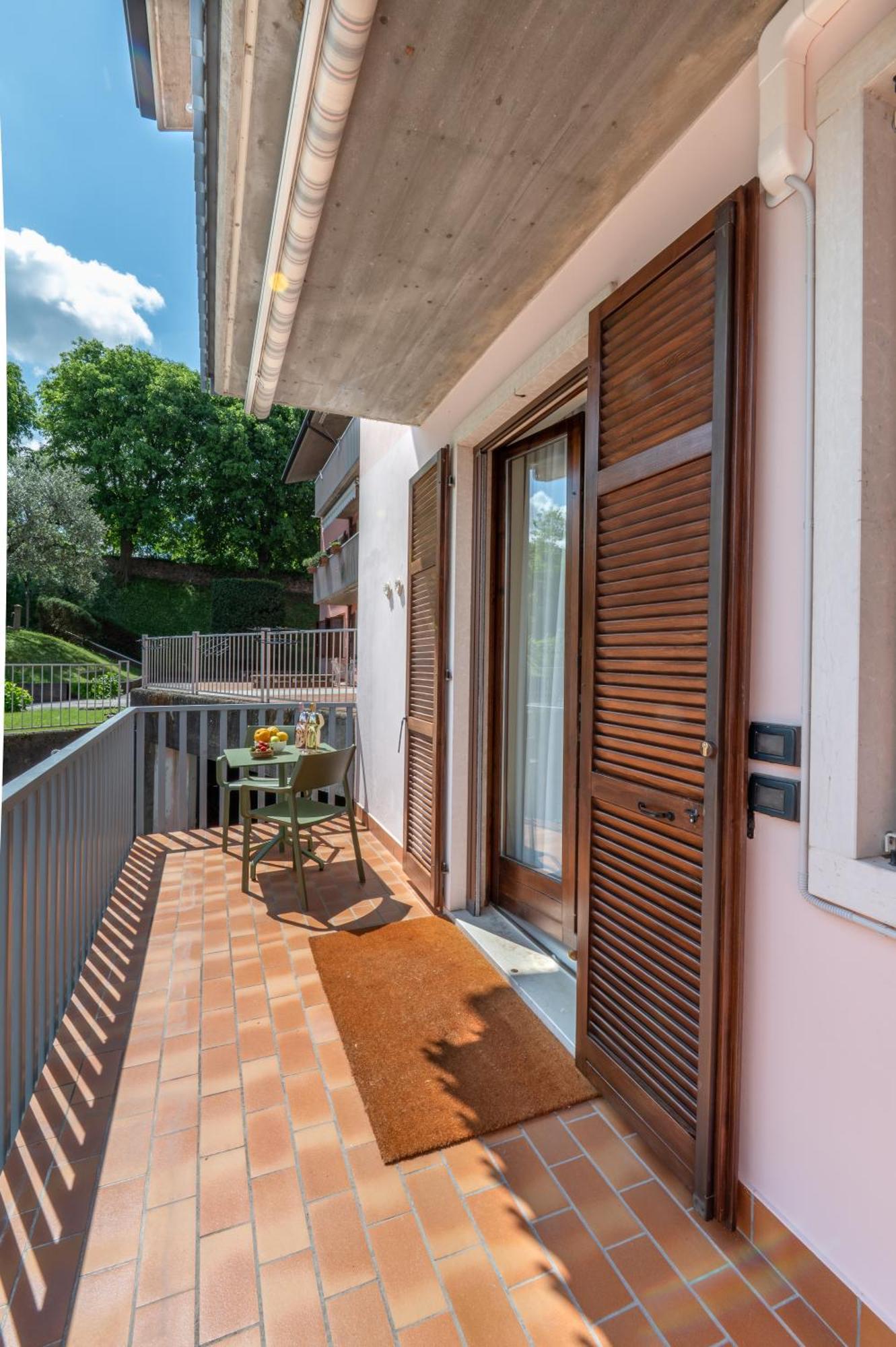 Wanderlust Hotel - Suite & Spa - Apartments & Villas - Bardolino, Lago Di Garda - Verona Exteriör bild